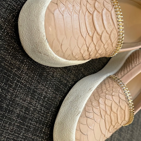 **SOLD** Giuseppe Zanotti pink embossed leather May slip-on sneakers - Picture 4 of 5